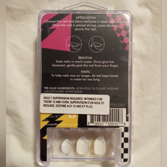 Pretty Woman Skater Grl Kids 24 Press on Faux Nails - Picture 2 of 2